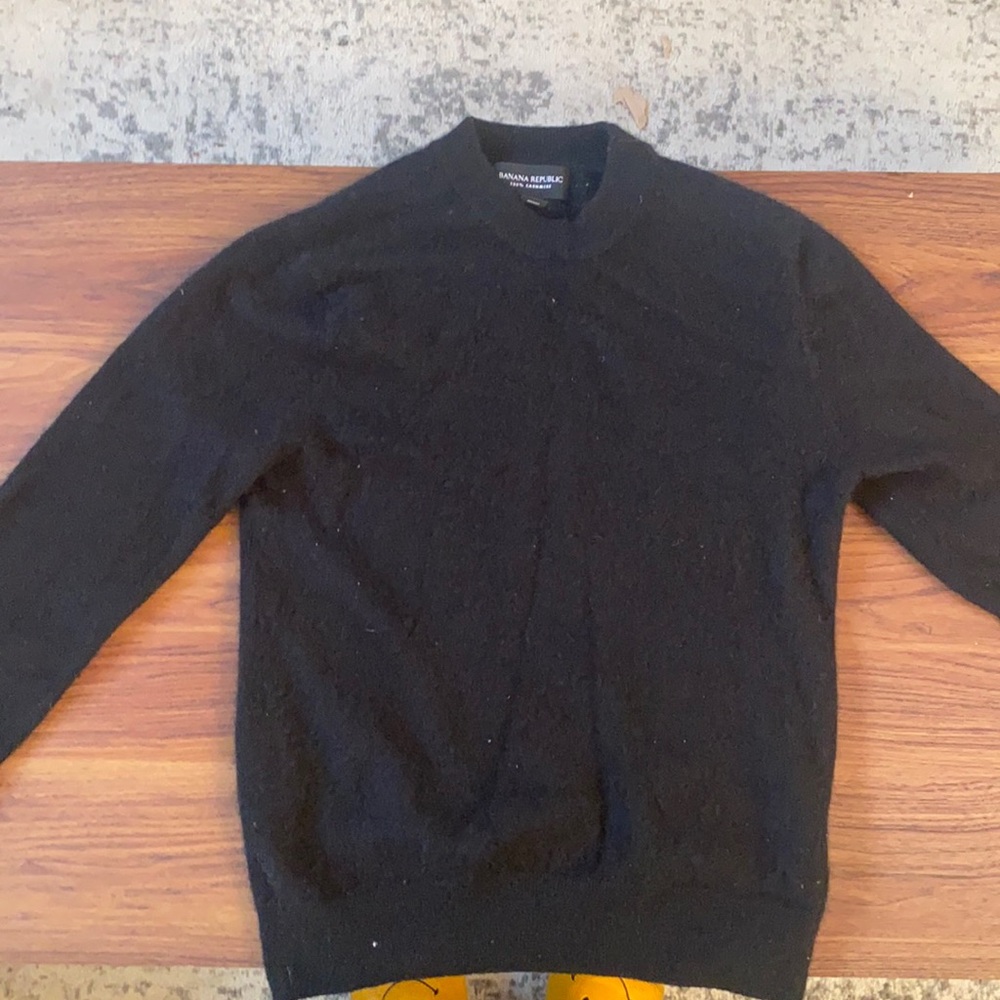 Banana republic 100% cashmere Black sweater